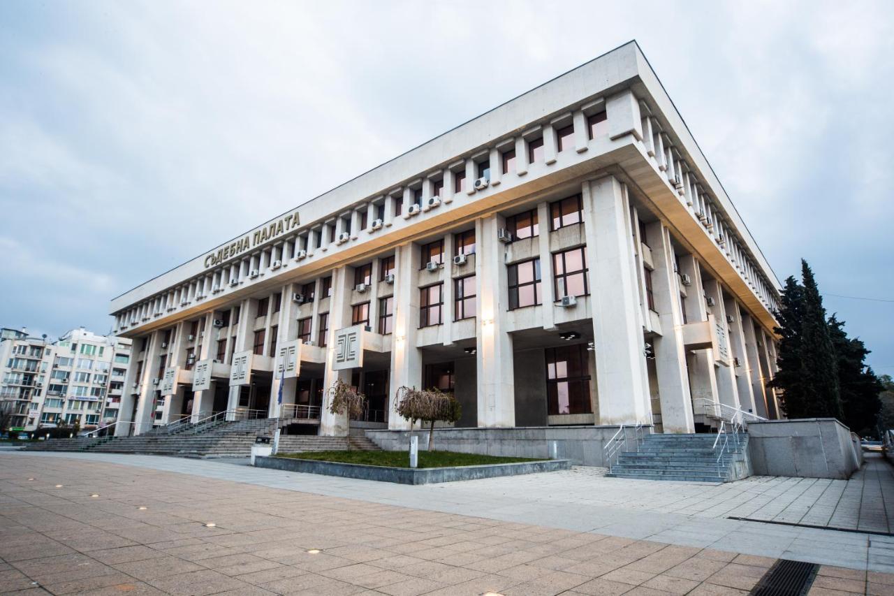 Super Center - Apartment On "Kiril & Metodi" Square Burgas City Exterior foto