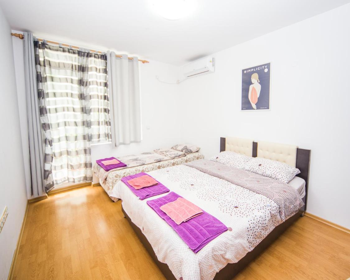 Super Center - Apartment On "Kiril & Metodi" Square Burgas City Exterior foto